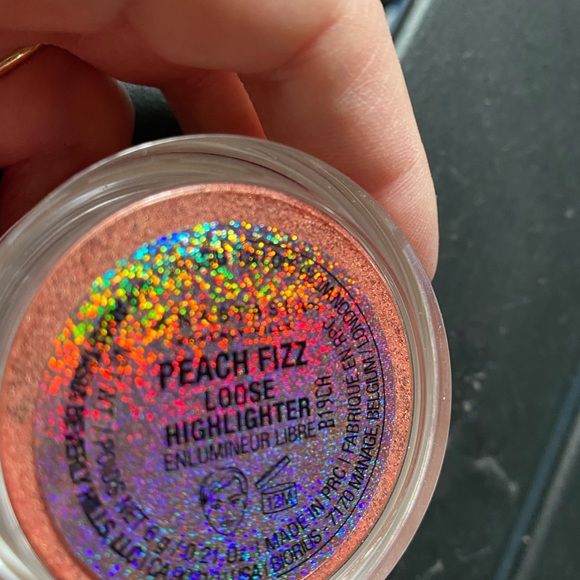 ABH LOOSE HIGHLIGHTER: PEACH FIZZ - Picture 3 of 16